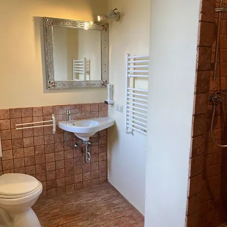 Avalon Themen/- Nichtraucherhotel מלון