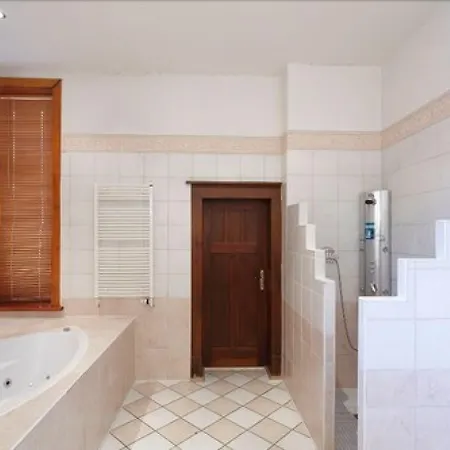 Avalon Themen/- Nichtraucherhotel 3* הנובר