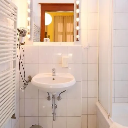 Avalon Themen/- Nichtraucherhotel 3*