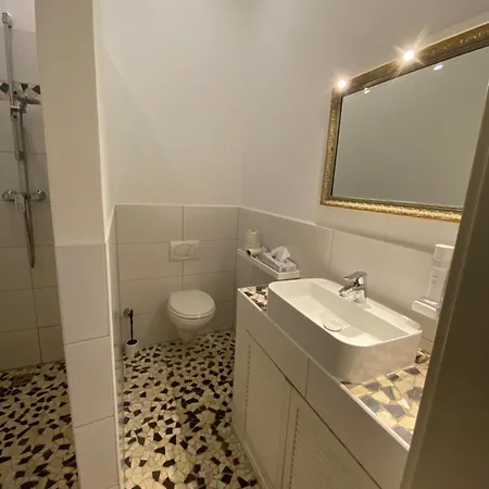 Avalon Themen/- Nichtraucherhotel Szálloda