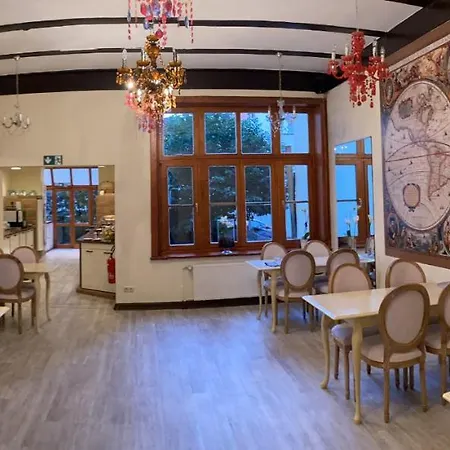 Avalon Themen/- Nichtraucherhotel מלון 3*