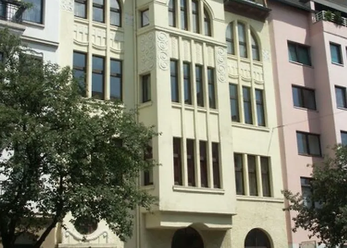 Avalon Themen/- Nichtraucherhotel فندق