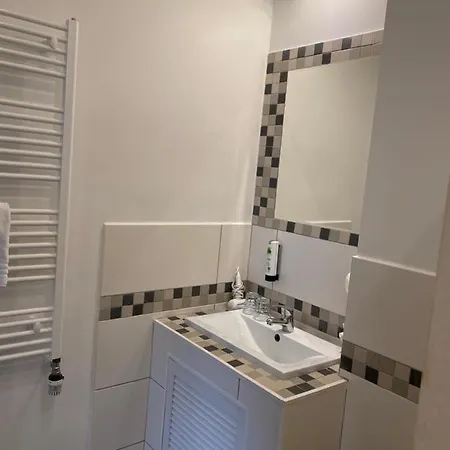 Otel Avalon Themen/- Nichtraucherhotel 3*